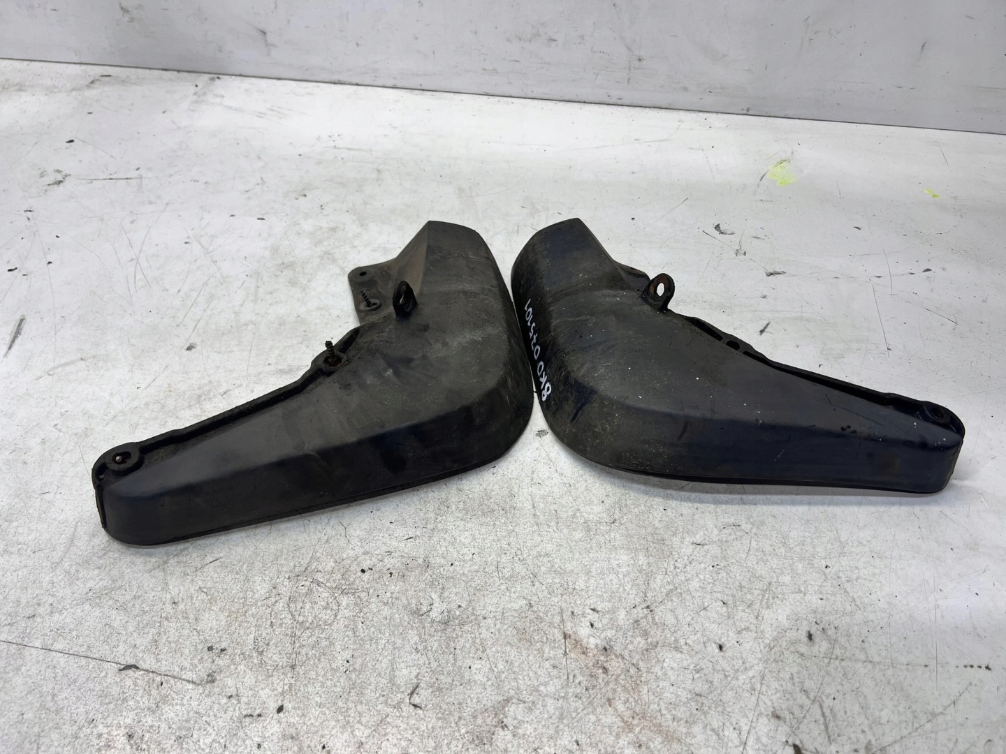 mudguard flap spoiler NADKOLA exterior left and right front AUDI A4 B8 8K0075101