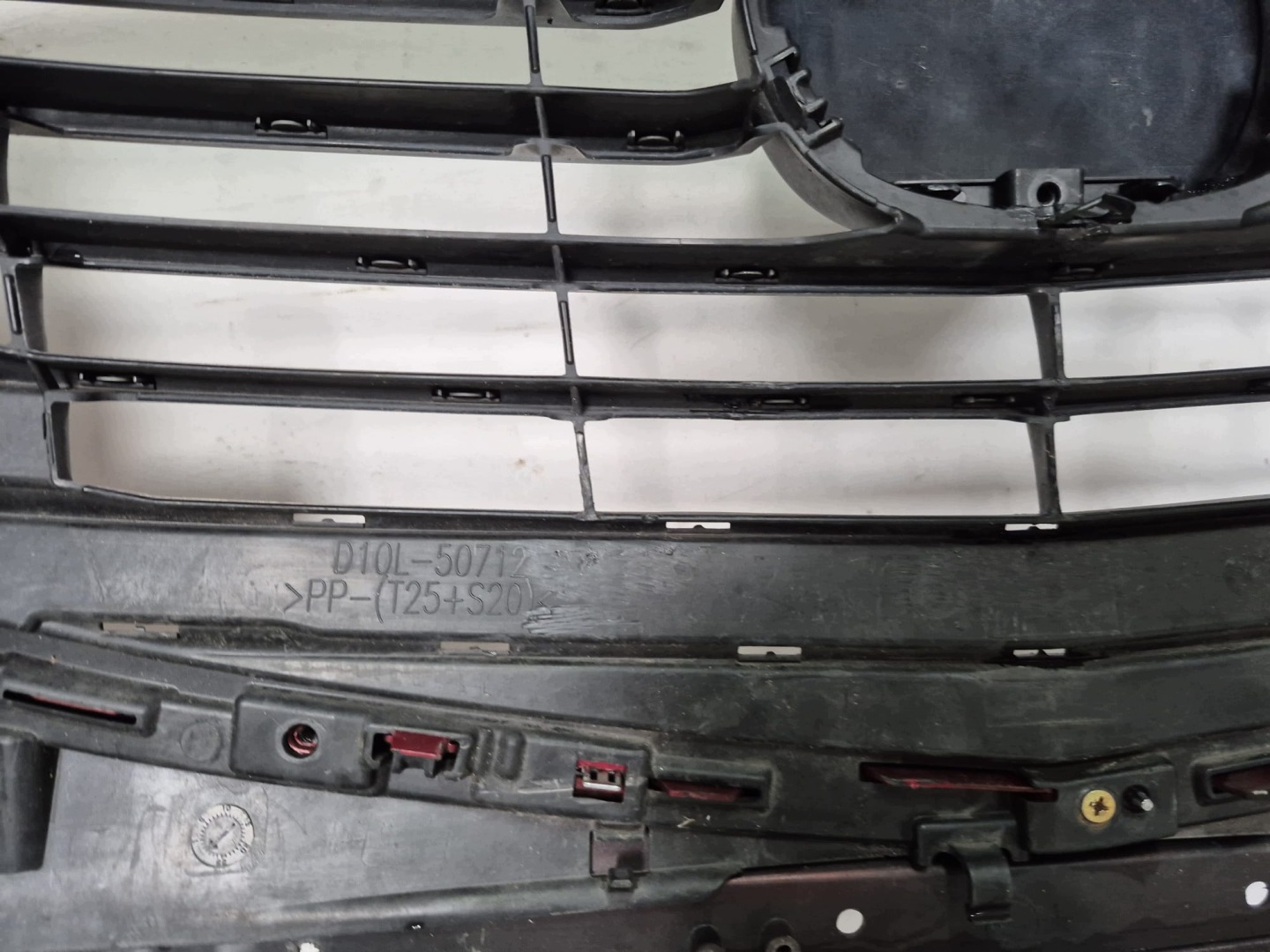 MAZDA CX-3 CX3 14-18 bumper front front grill logo below RADAR