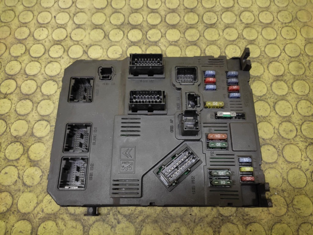 PEUGEOT 206 module boîte BSI 9652474780