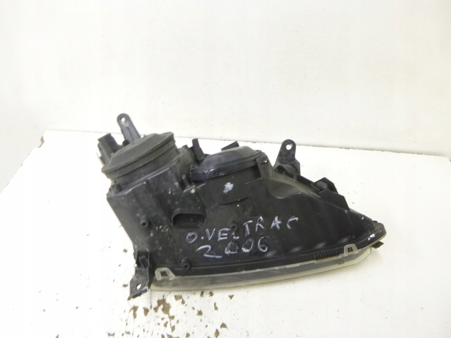 light front left Opel Vectra C 2006r. black, Black