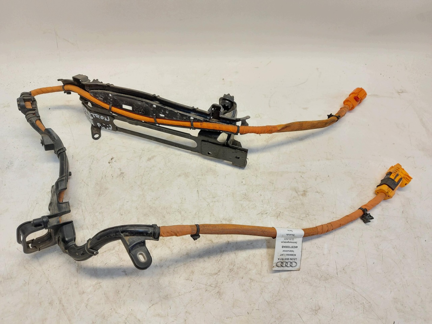 Audi Q8 E-TRON SportBack kabel wiring bundle oryg 4ke971008ab