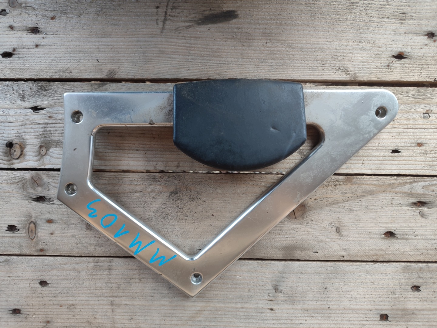 frame central kokpitu AUDI TT 8N0857645