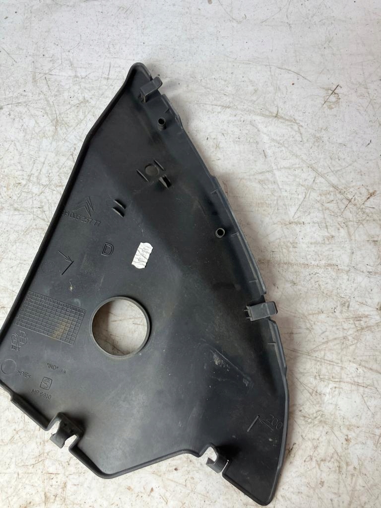 spoiler lights CITROEN DS5 right 9800525777