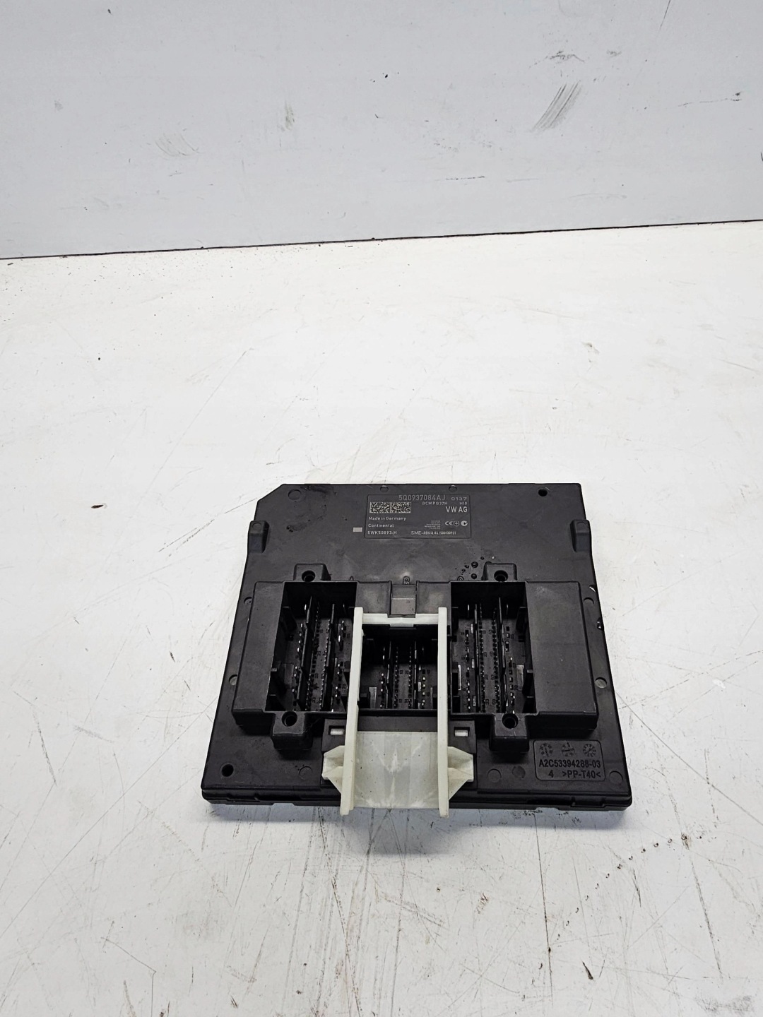 Unité commande confort AUDI A3 8V VW SEAT SKODA 5Q0937084AJ