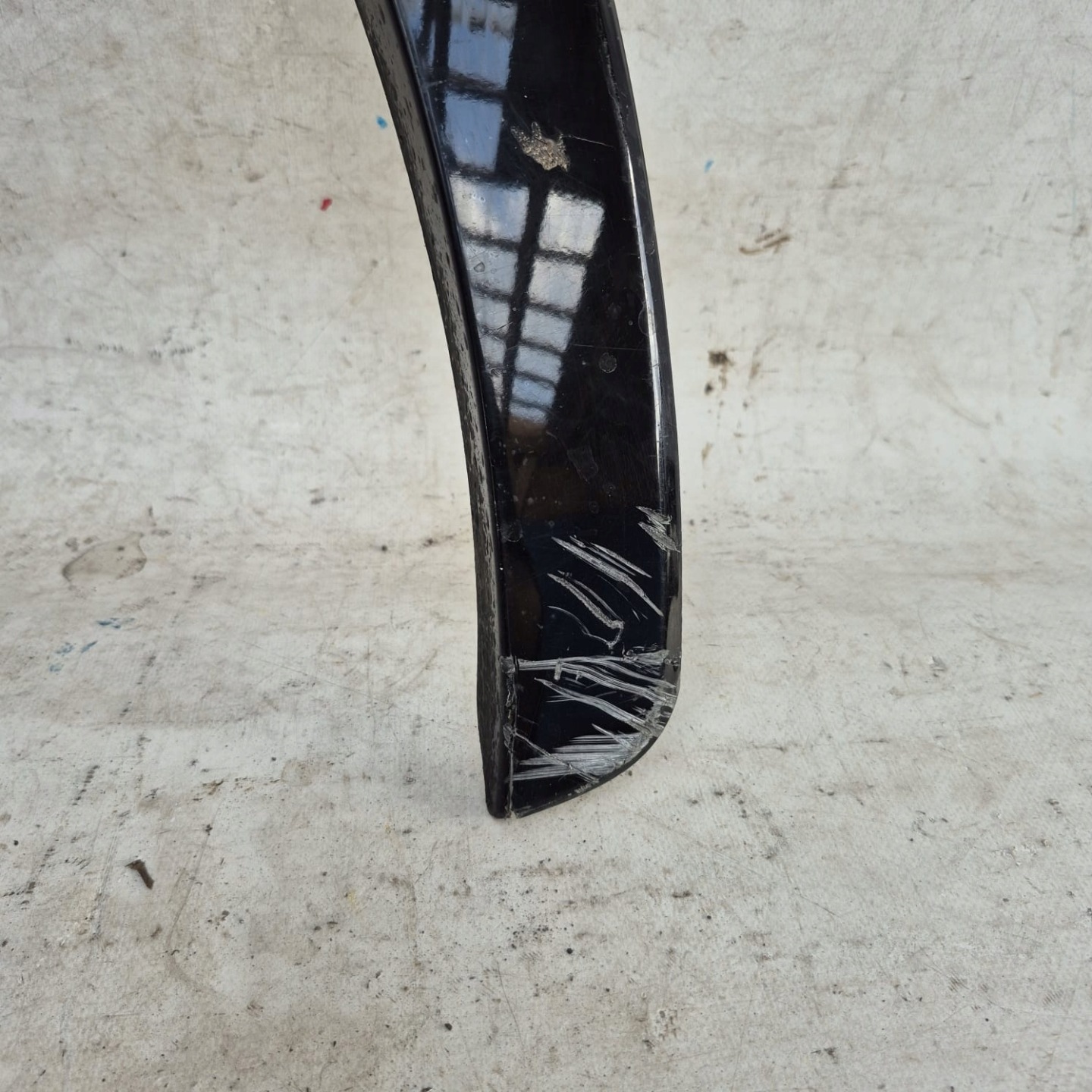 AUDI Q3 and 1 8U S-LINE LIFT 14-18 moulding cap right front
