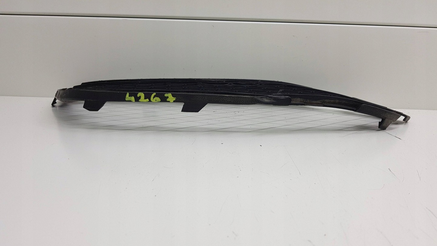 MERCEDES C KLASA W205 AMG 2014 - grid left bumper front A2058852723