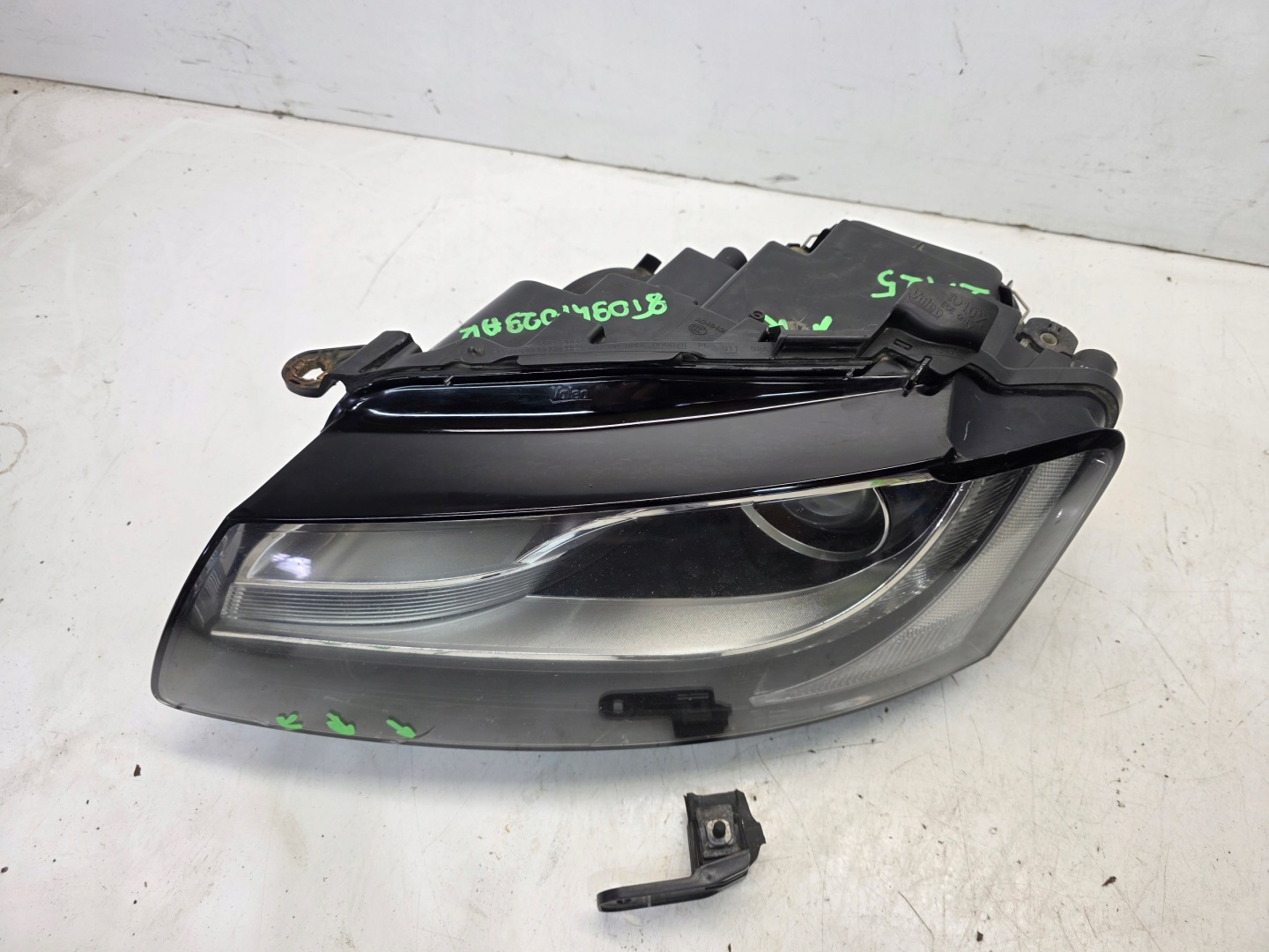 REFLEKTOR light left front BI XENON LED AUDI A5 8T 8T0941029AK EU 27/25
