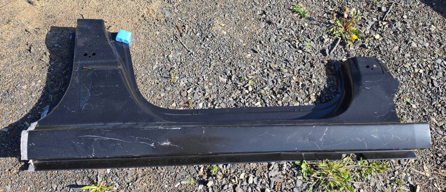 Citroren C4 picasso threshold right front 2013-2023