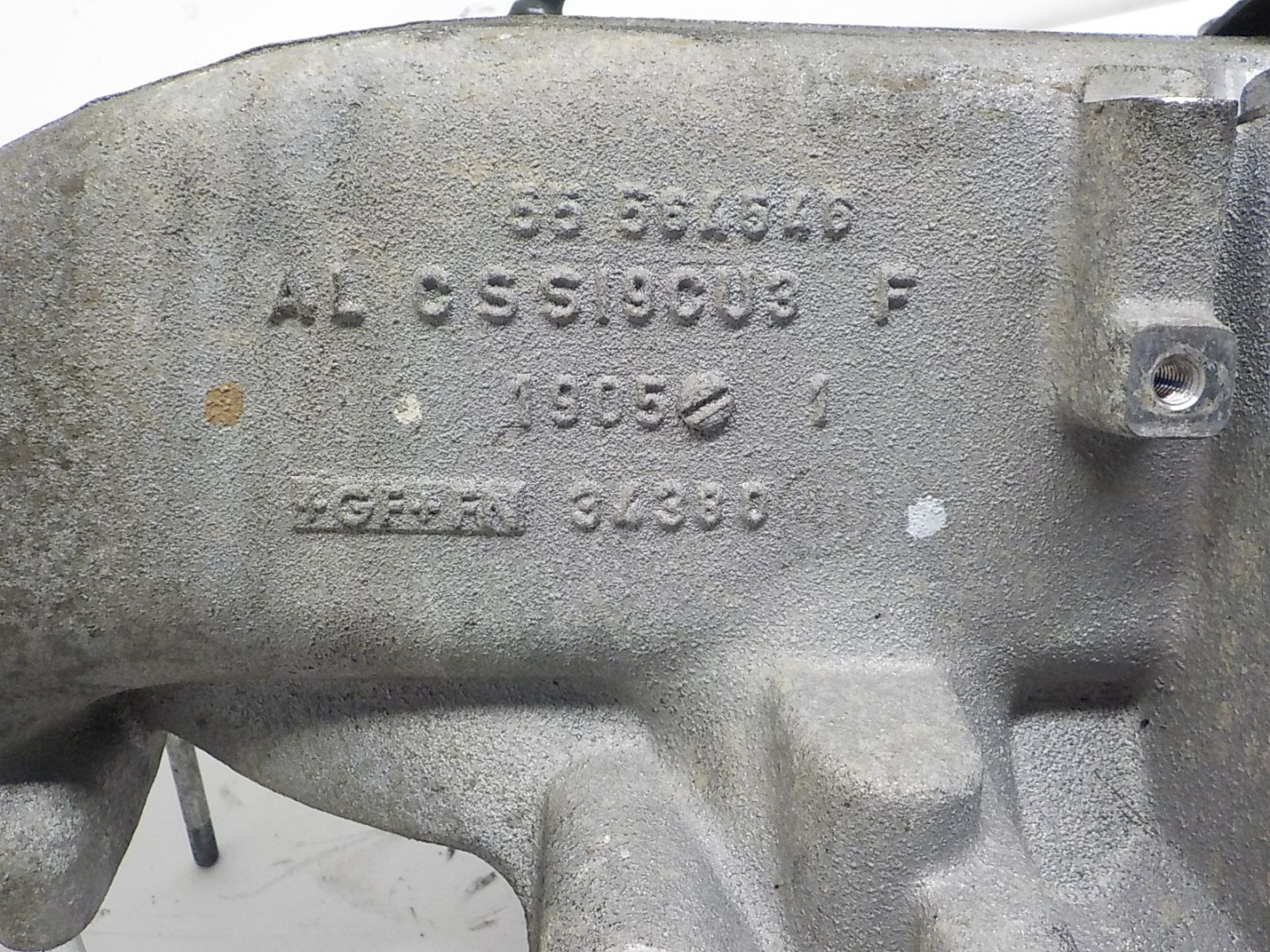 OPEL ASTRA J 1.6T intake manifold 55564546
