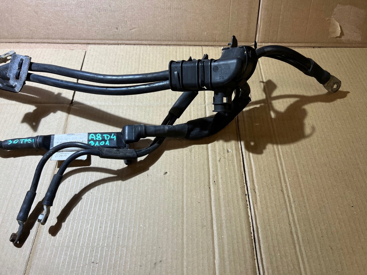 AUDI A8 D4 3.0 TFSI bundle alternator ROZRUSZNIKA 4H0971224AJ
