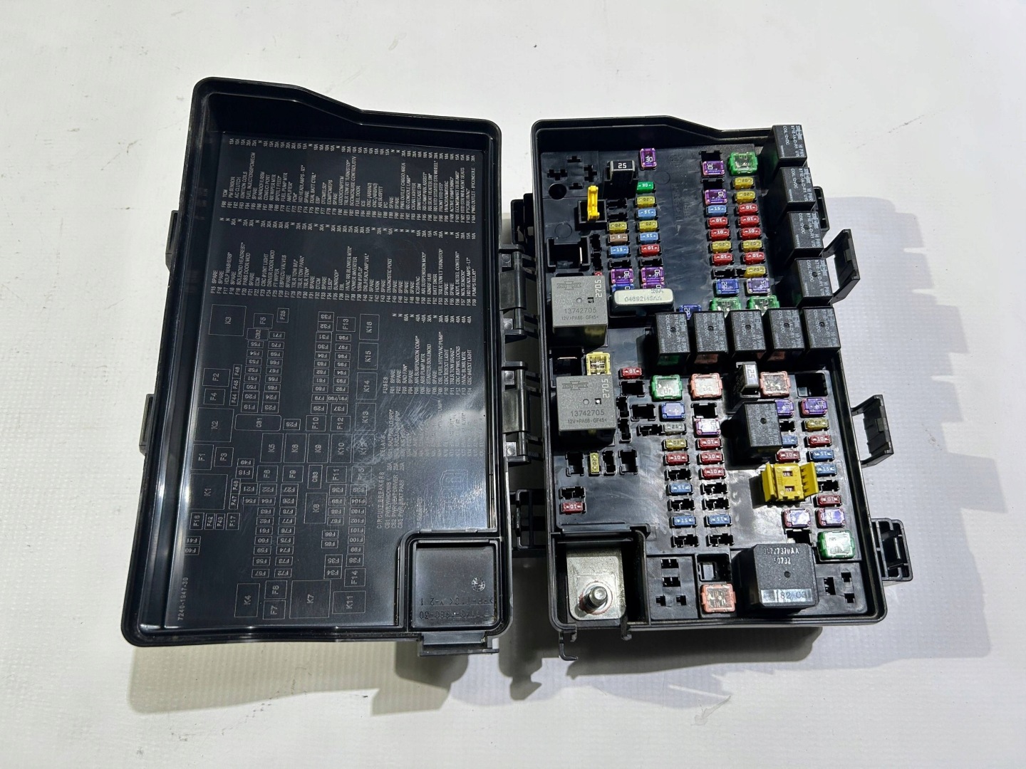 Module fusibles bazpieczniki komplet Dodge Durango 2016