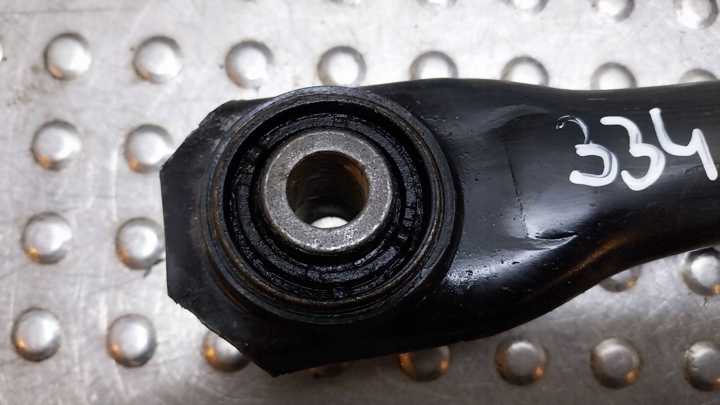 arm left right rear part upper 1M51-5500-BA FORD FOCUS MK1