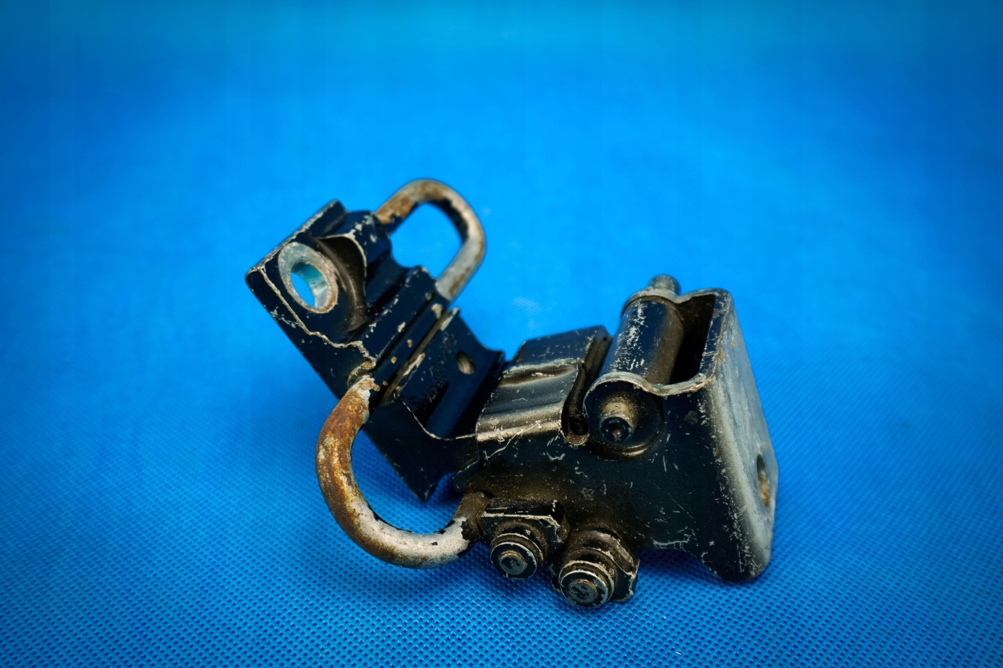 Scharnier Tür links heck Audi Q7 4L 4L0833411A