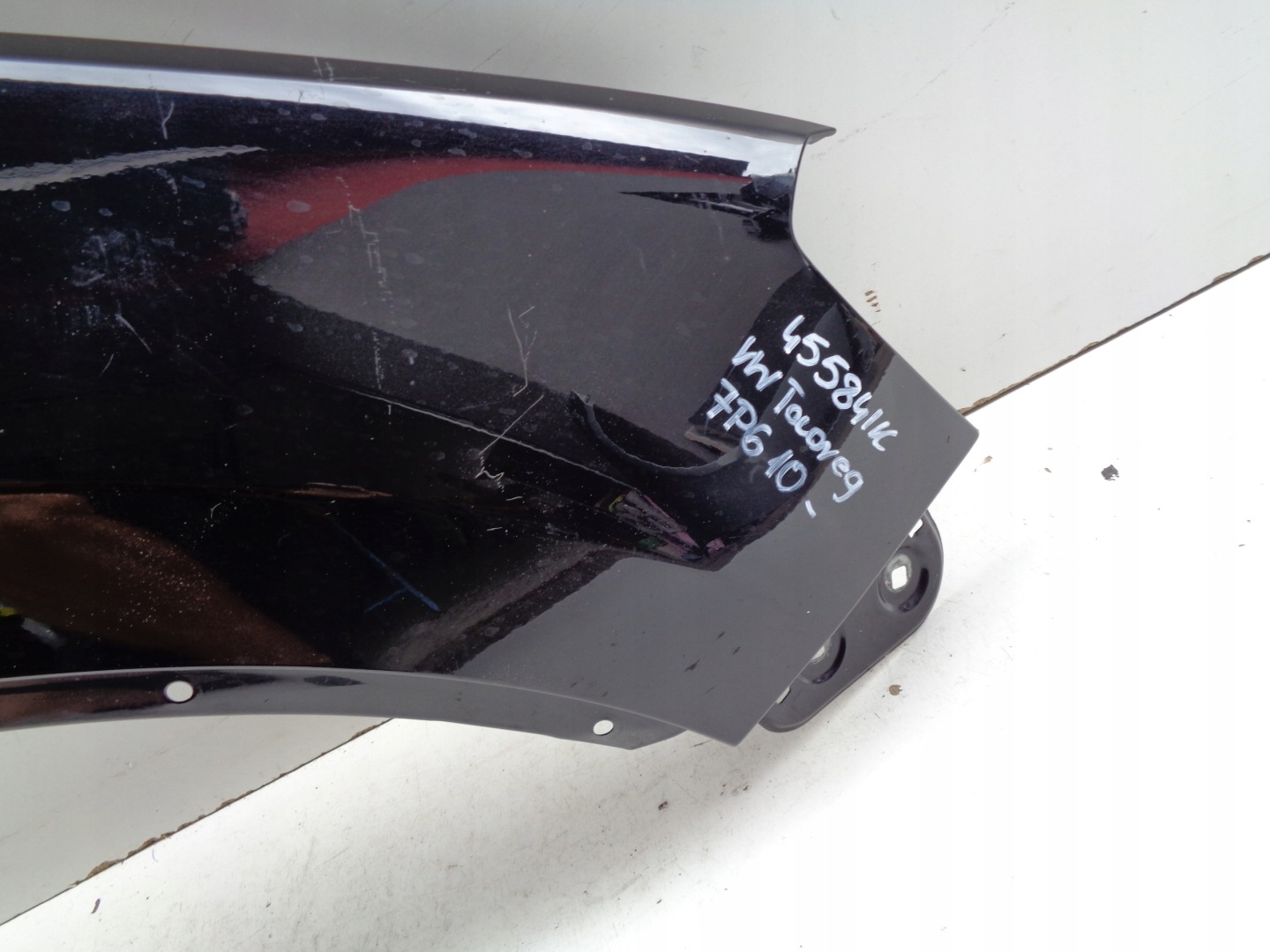 fender right front VW TOUAREG 7P 7P0 10- NR 45584