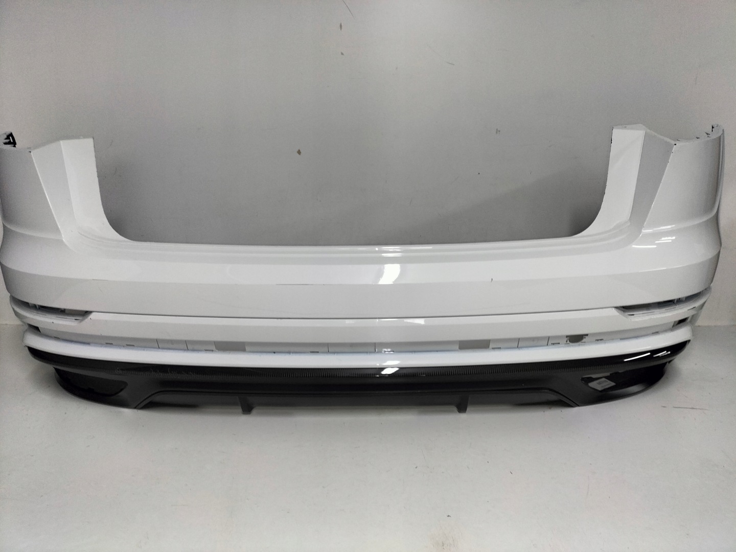 bumper rear rear part AUDI Q8 SQ8 4M8 18- SLINE