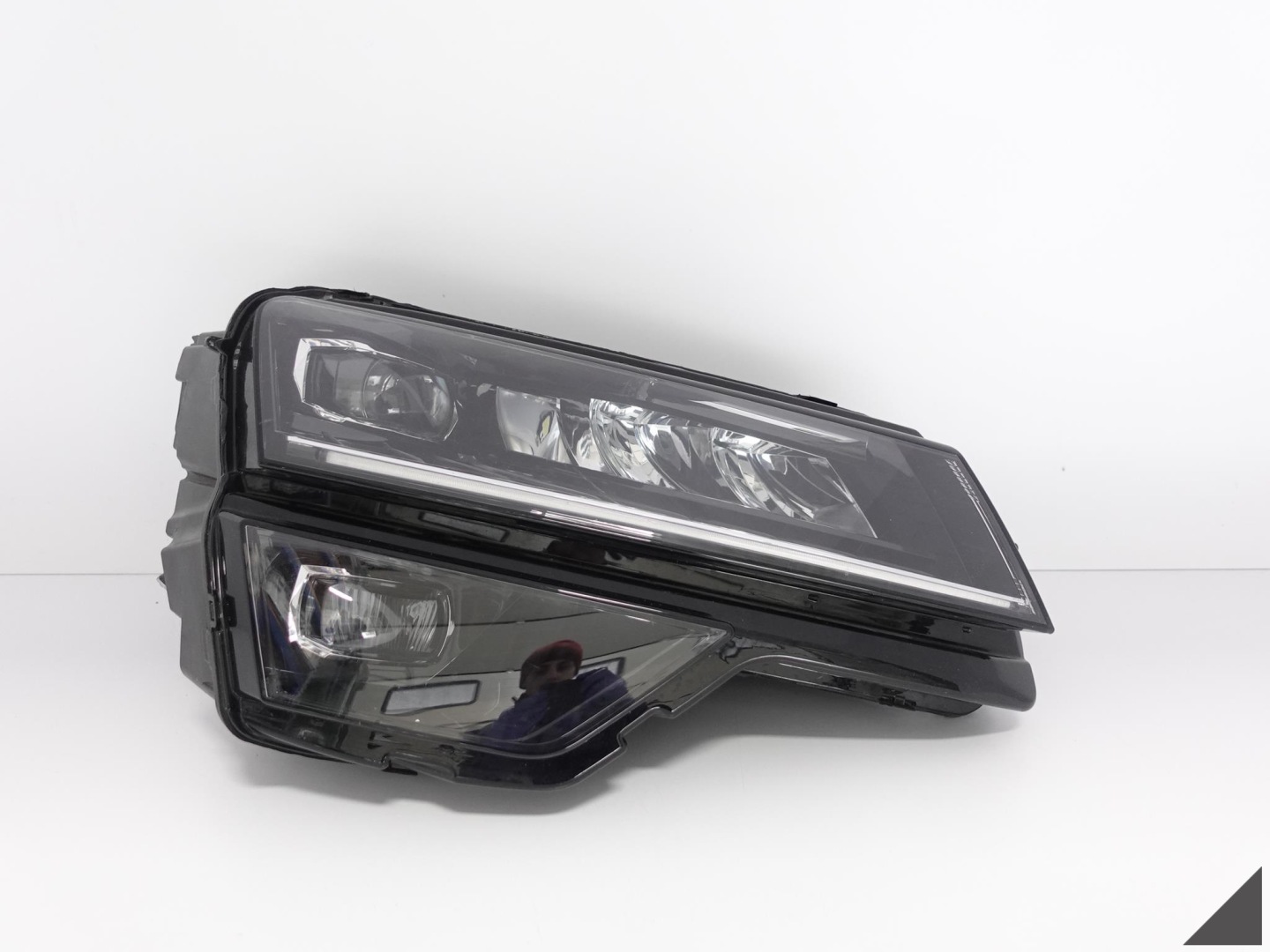 SKODA KAROQ 57B 18- light FULL LED right EUROPA