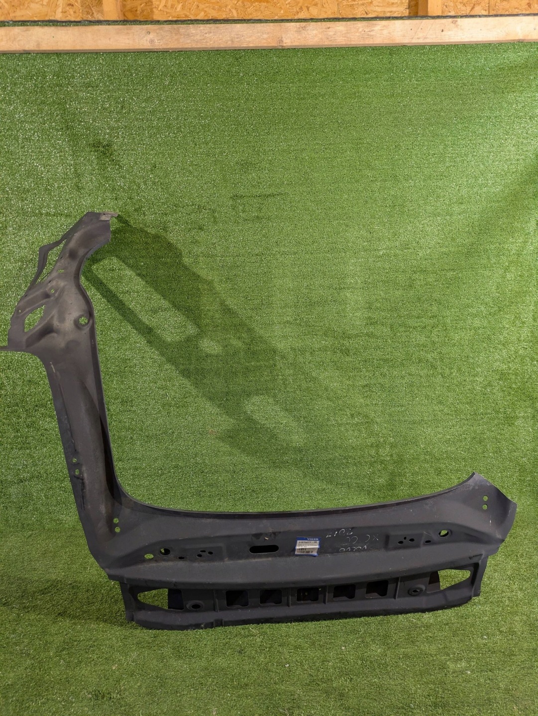 rear panel part upper roof quarter VOLVO XC60 and 08- NR.87