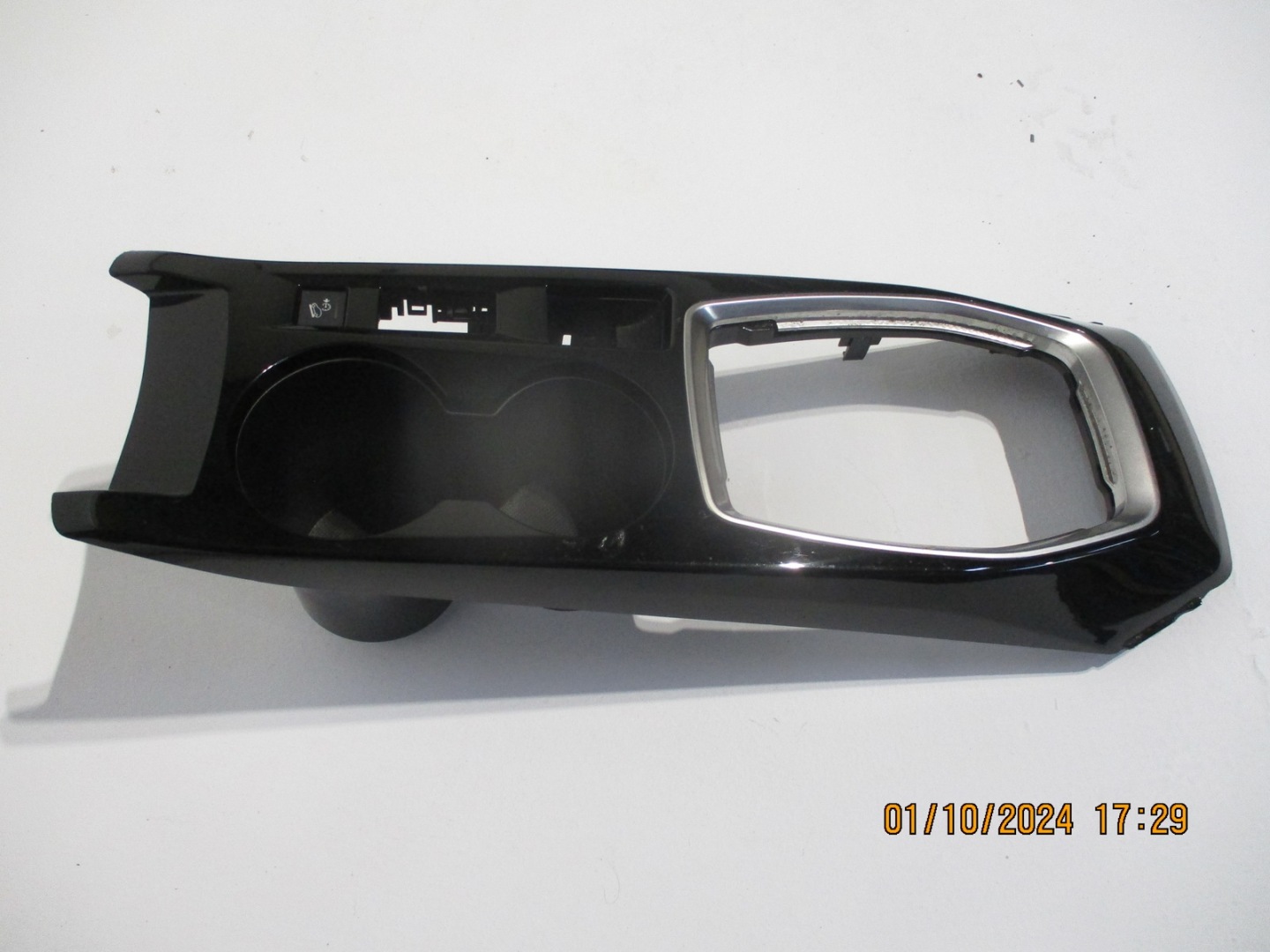 frame tunelu for kubki PEUGEOT 2008 II 9828480680