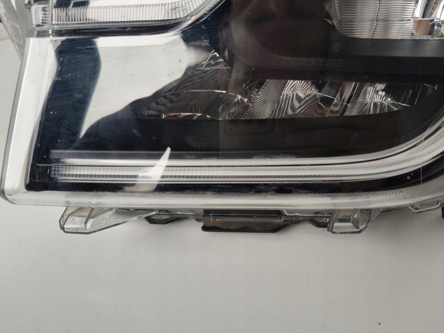 light left REFLEKTOR FORD RANGER 22- FULL LED