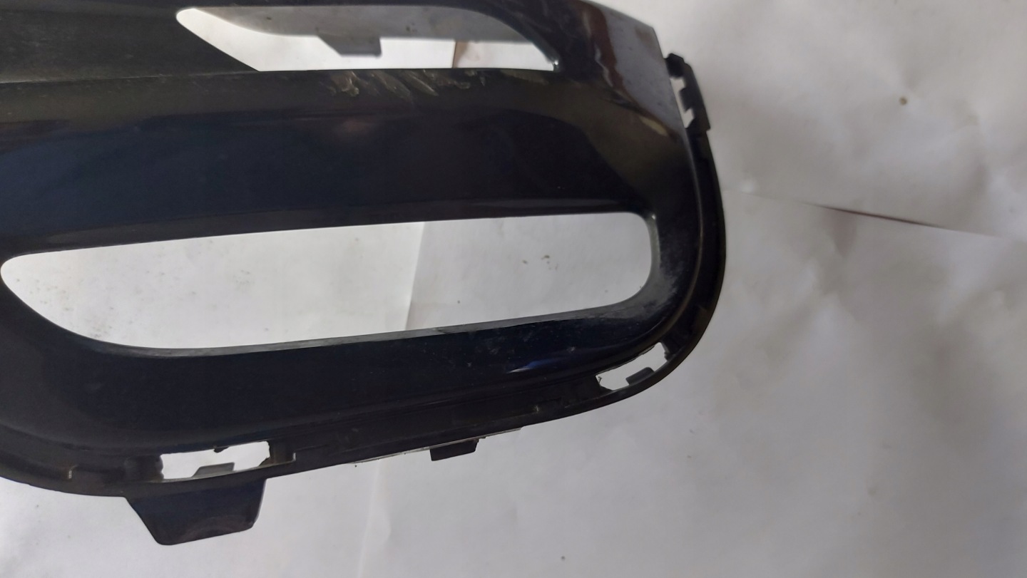 moulding grid of a bumper right right front BMW X5 G05 m-packet