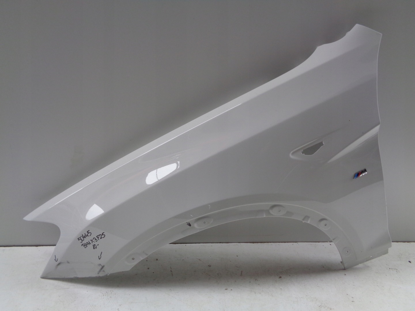 fender left front VW T7 7T 7T0 21- NR 49456
