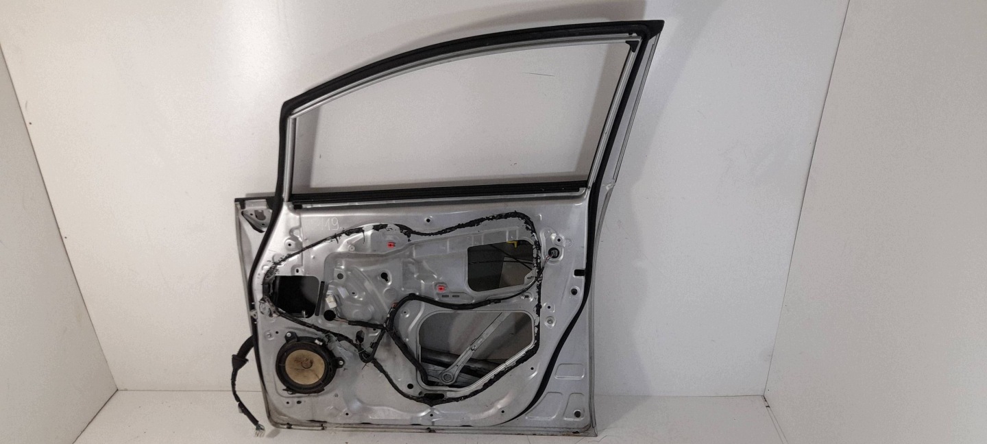 Toyota Verso door front right (T119)