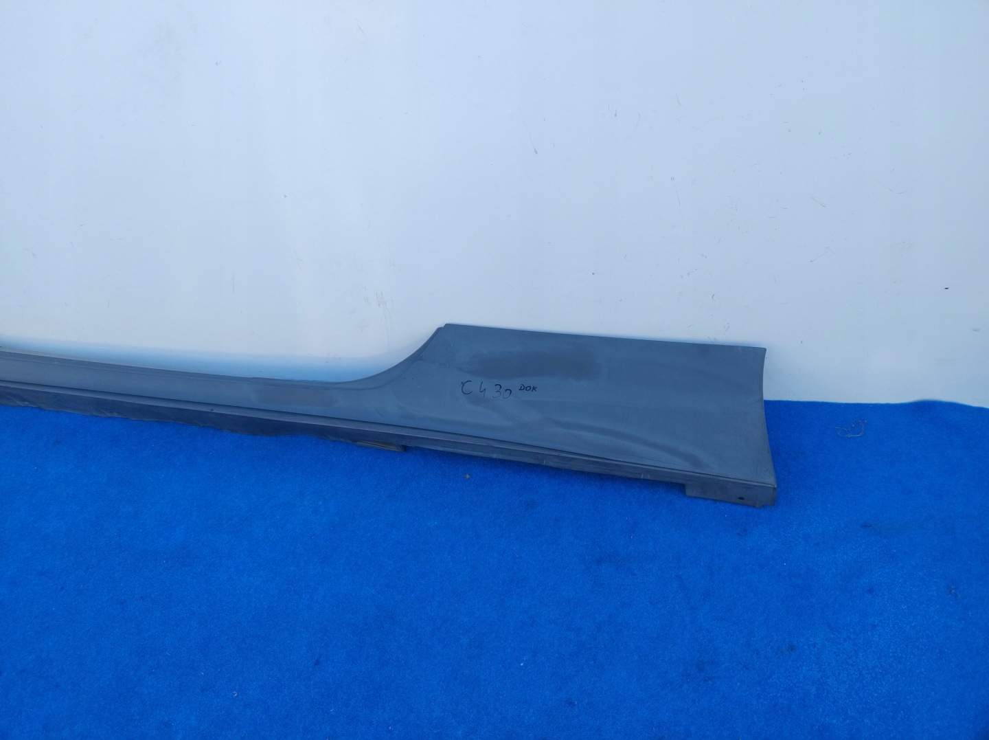 FERRARI ITALIA 458 left moulding threshold threshold 81361900 C430