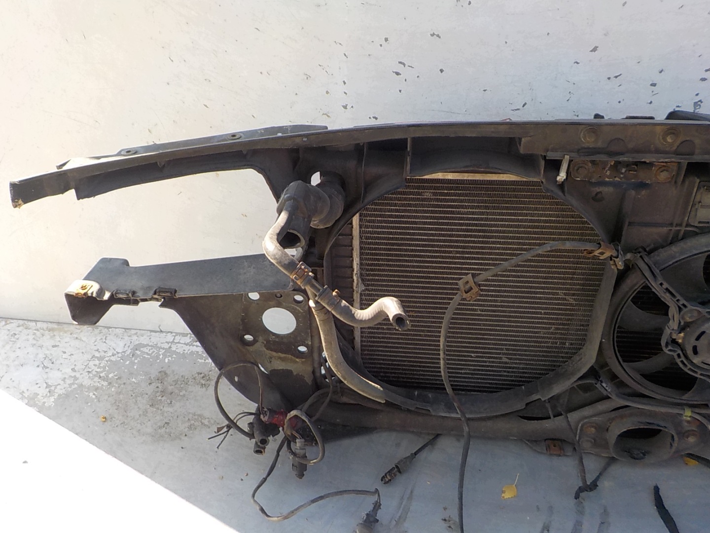 861 AUDI A6 C5 support panel for radiators sider radiator 2.4 B