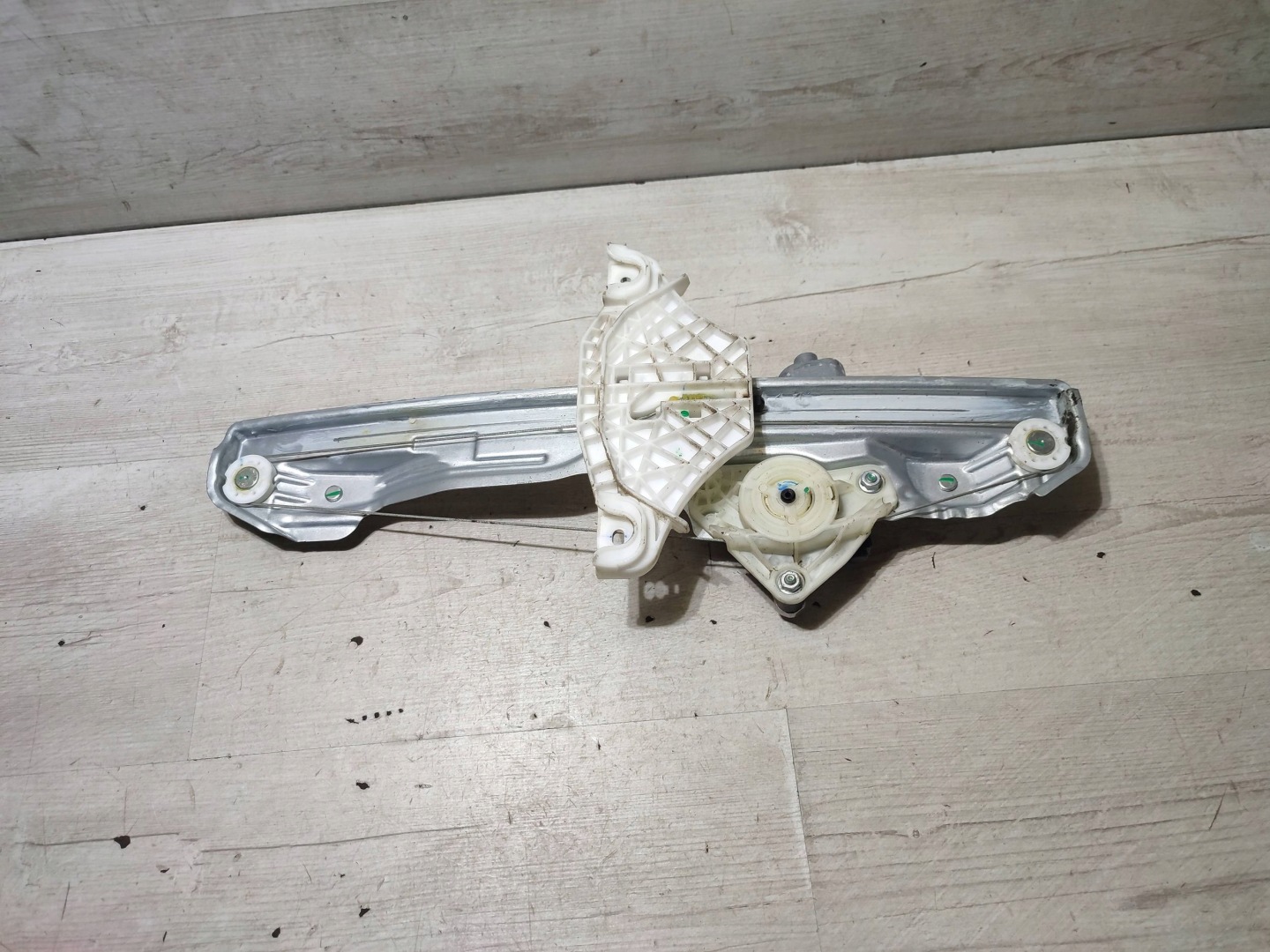 Hyundai Kona and 2018 rear part side left window regulator