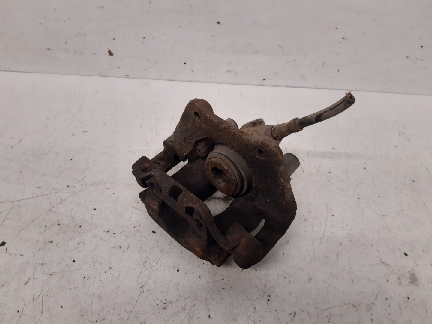 caliper right rear part BMW X3 E83