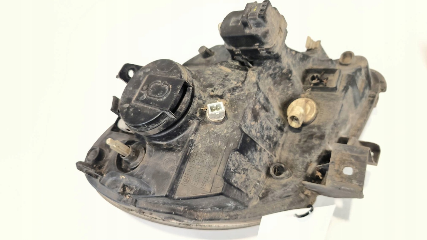 light left front EU 8200444257 RENAULT KANGOO and