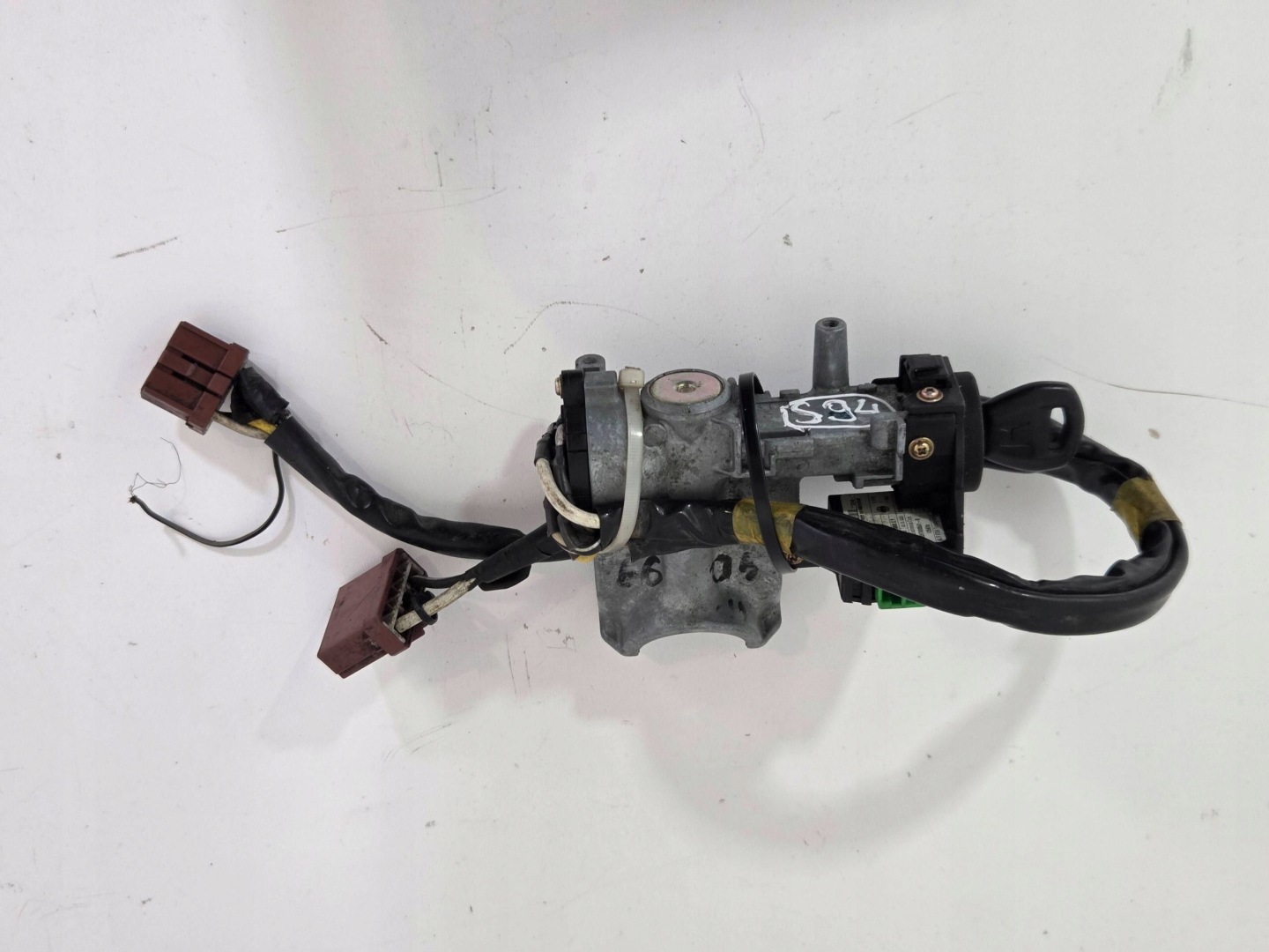 Honda Civic VIII ignition 3973080480 (S94)