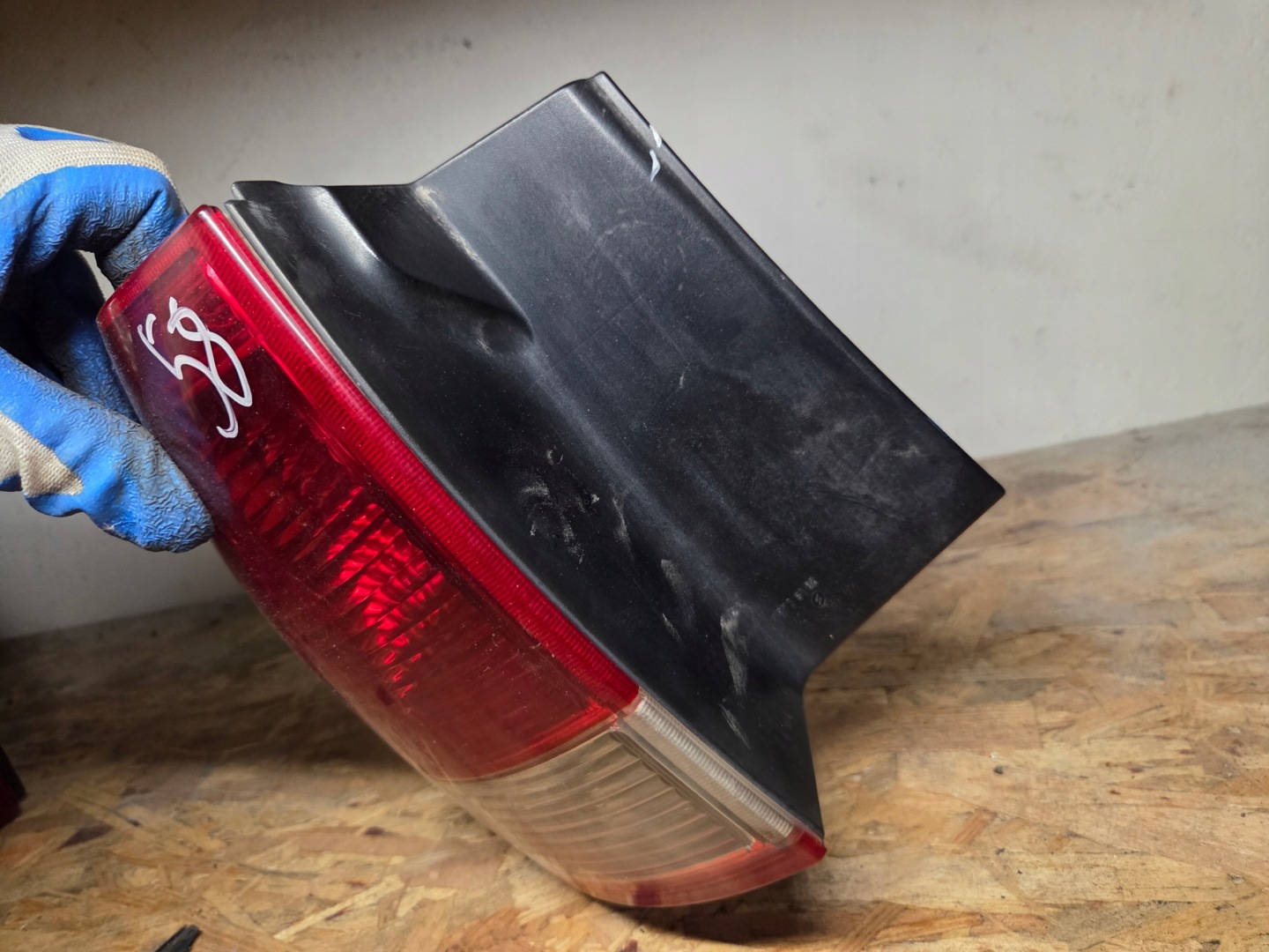 light left rear part left rear OPEL VECTRA C KOMBI 24469461