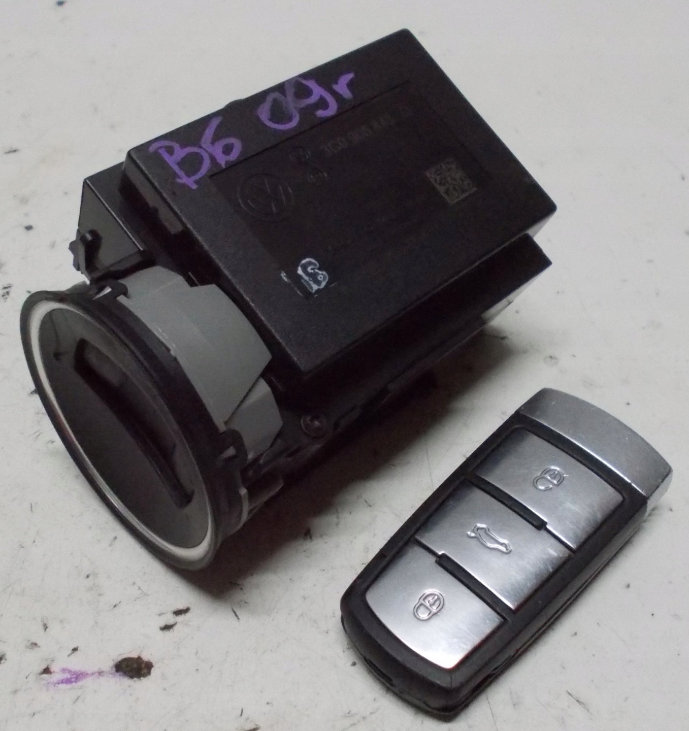 VW PASSAT B6 KOMBI 1.4 TSI 09R ignition key 3C0905843Q