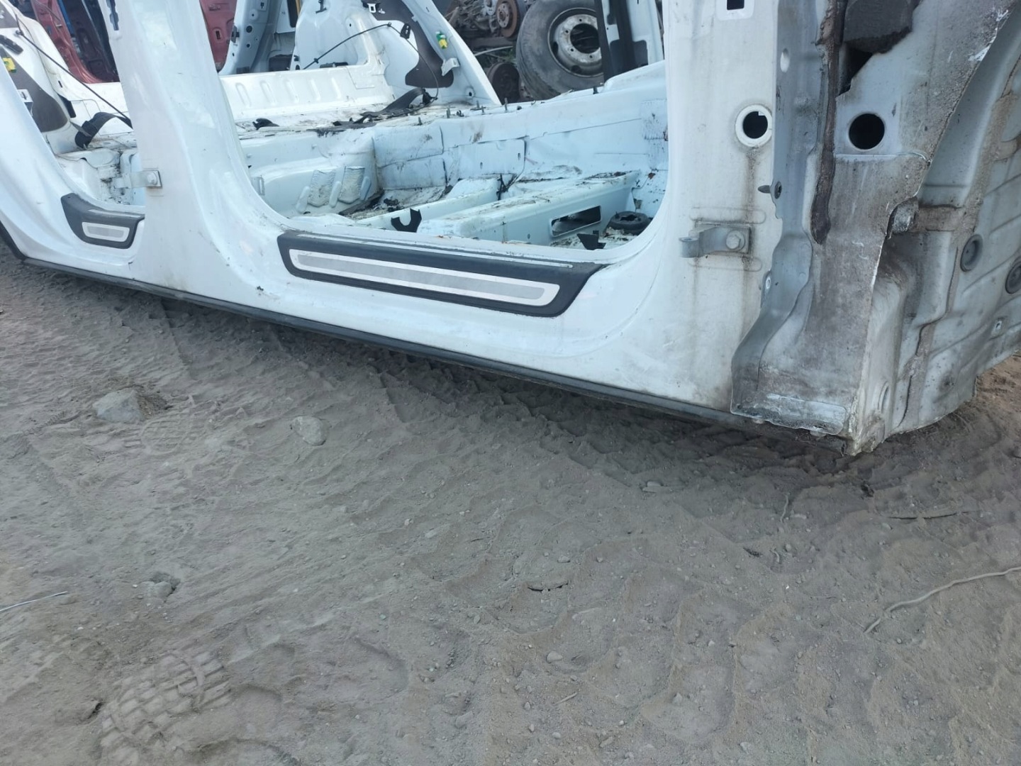 threshold right + pillar central AUDI Q5 8R LY9C