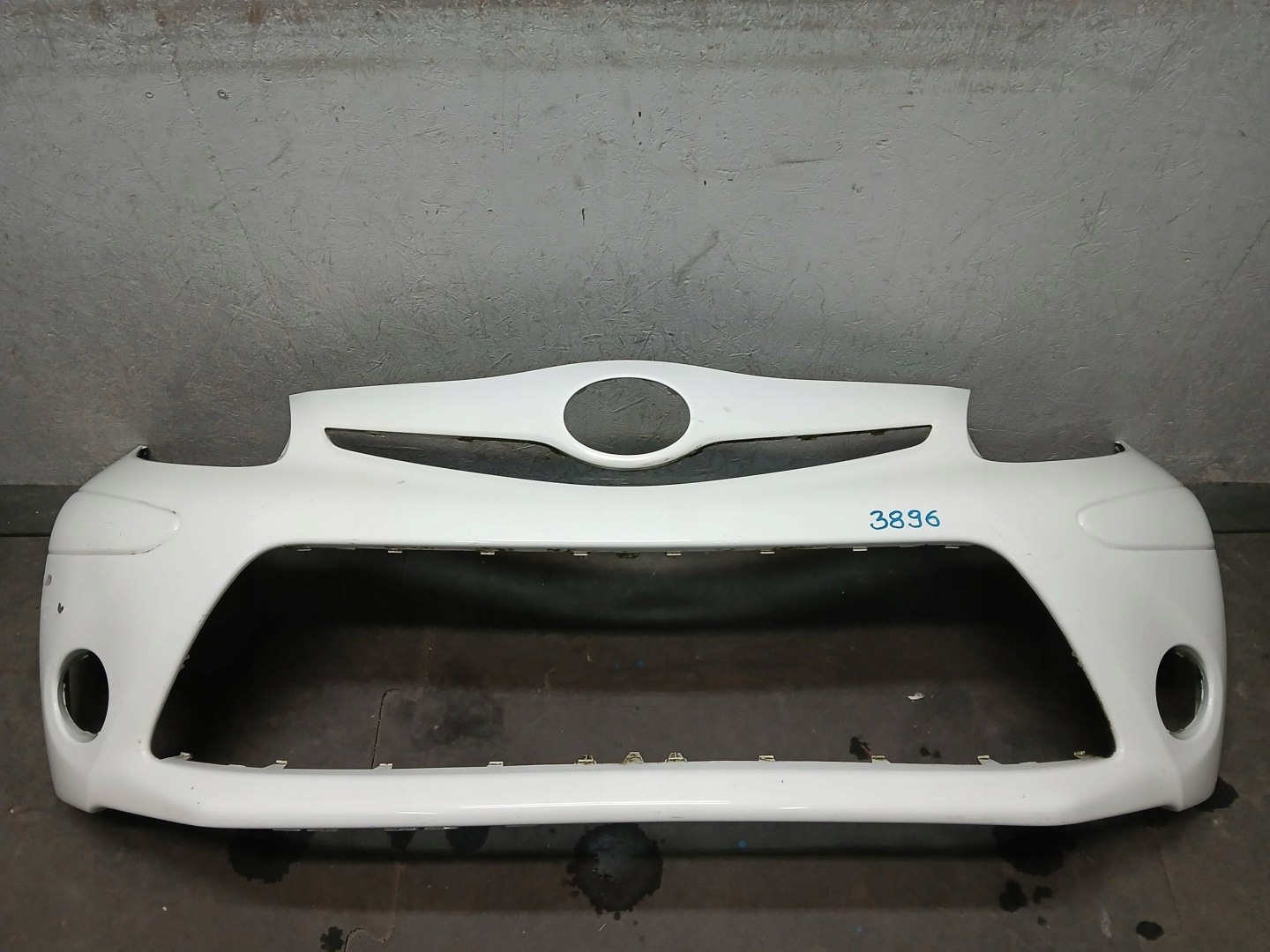bumper front TOYOTA AYGO and 1 LIFT 12-14