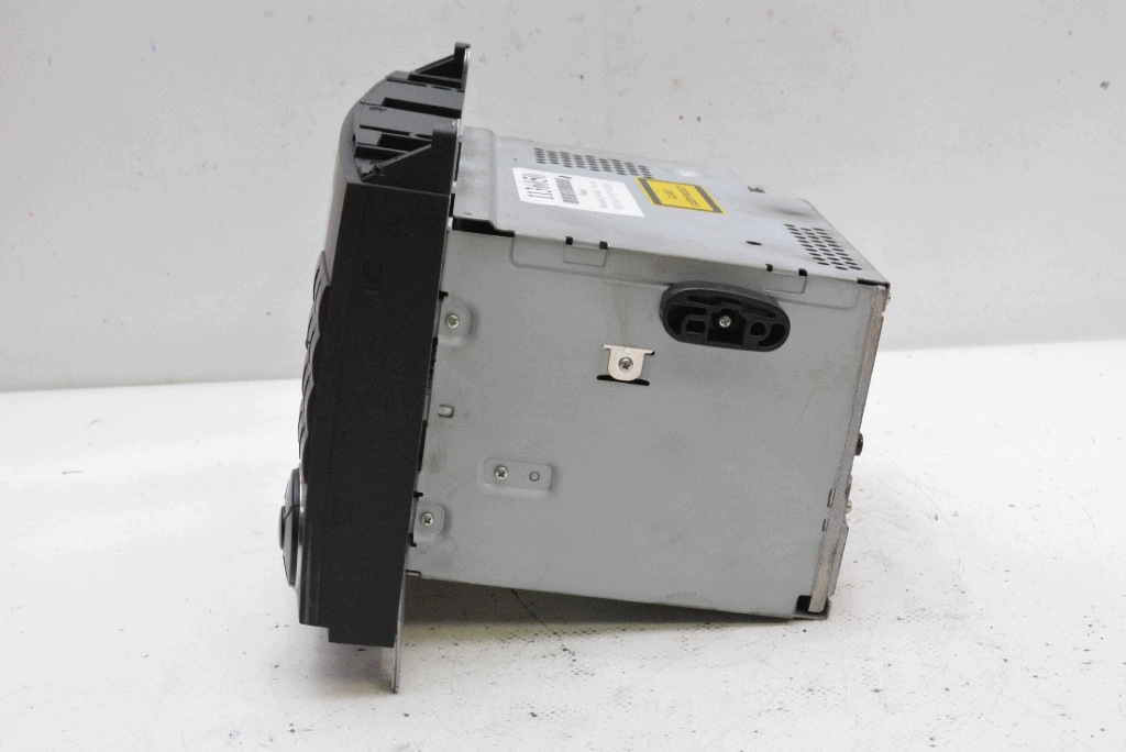 RADIO radio CD TELEFON A1698206189 MERCEDES B-class W245 05-08