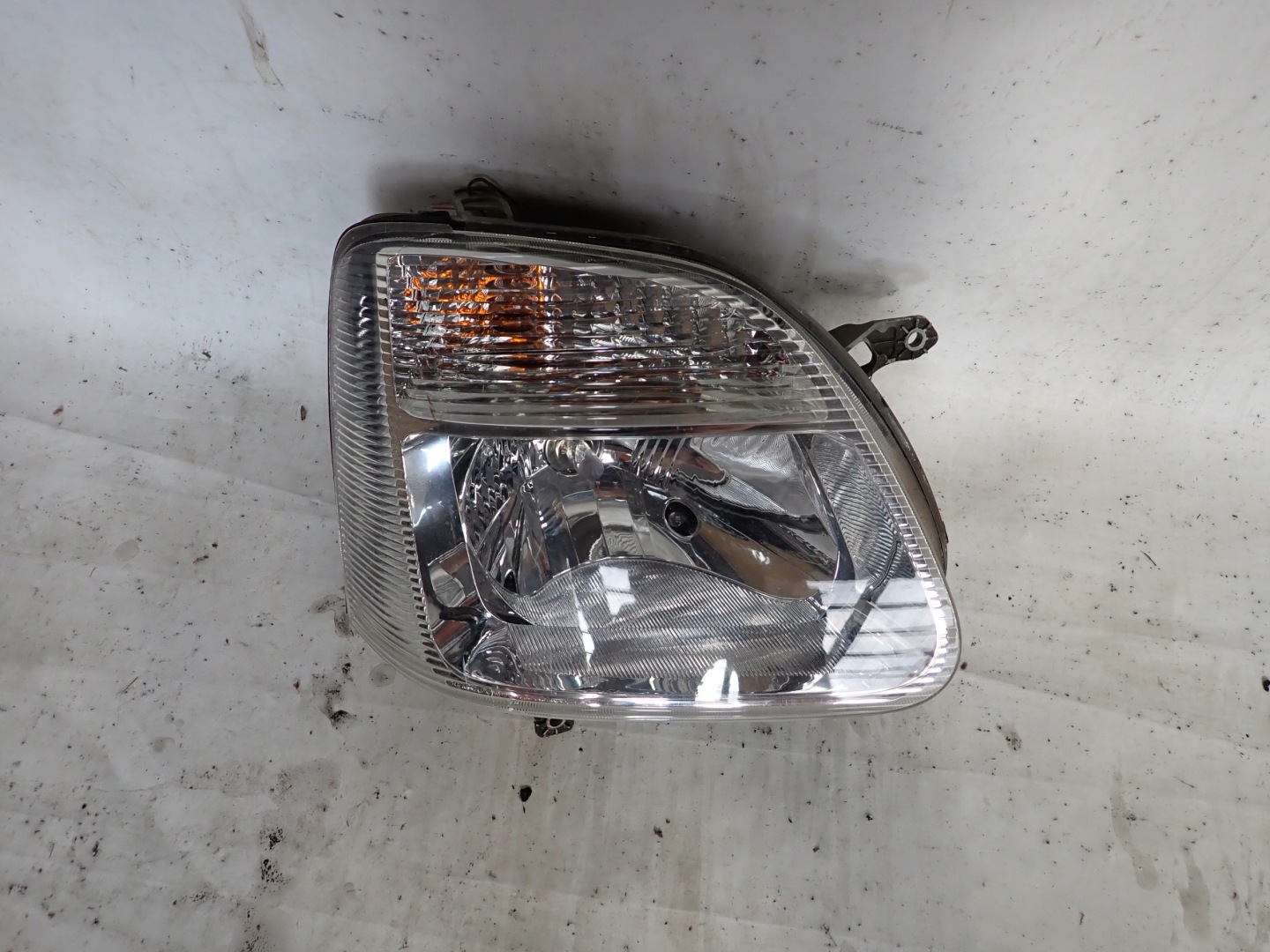 OPEL AGILIA A light right front front 35100-84E00