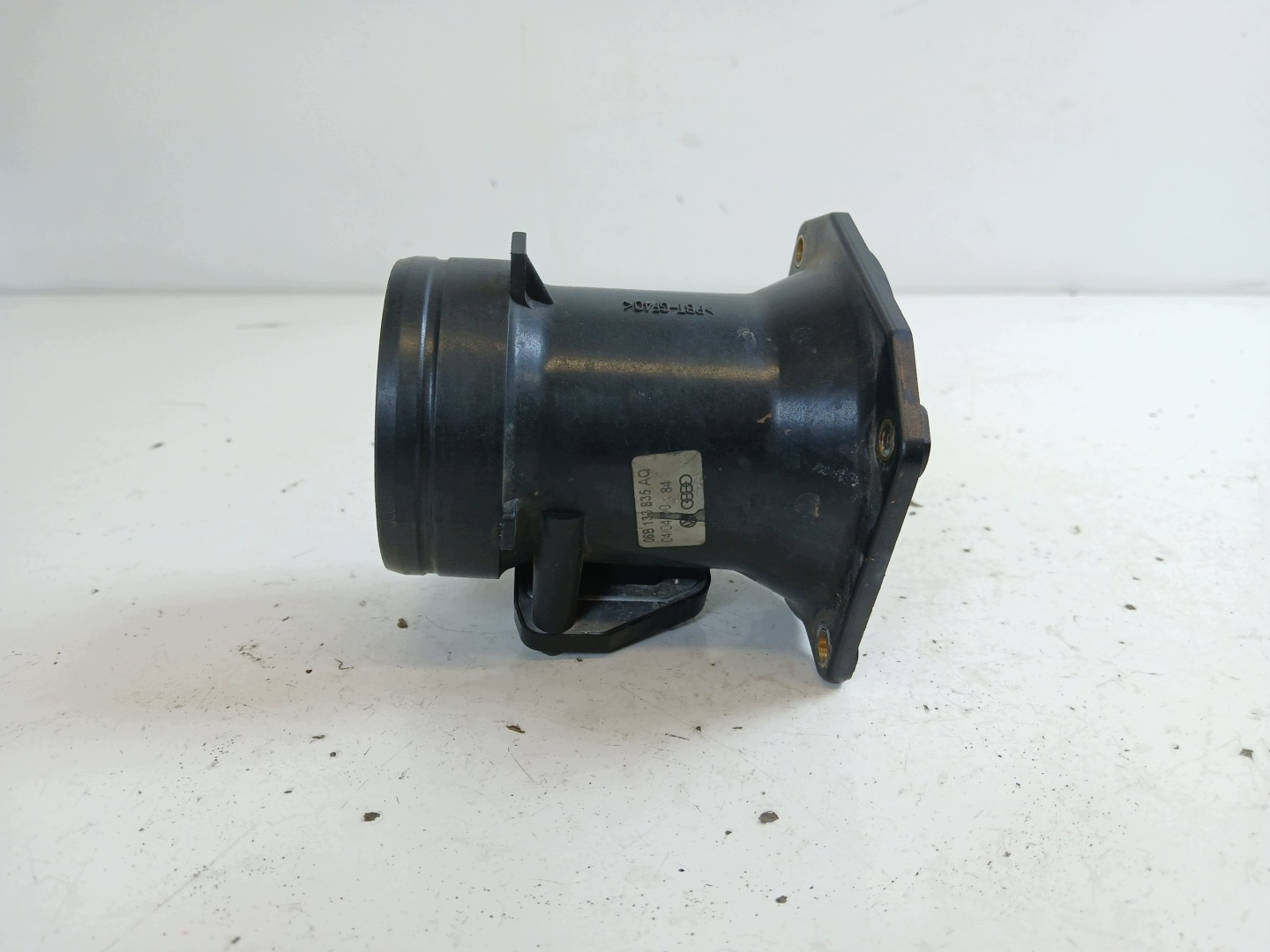AUDI A4 B5 1.6 flow meter 06B133835AQ