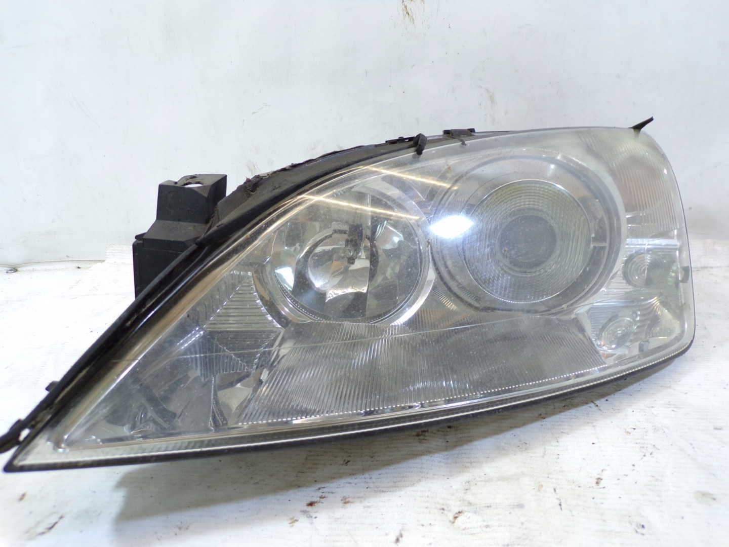 light front front left FORD MONDEO 3 III XENON (K)