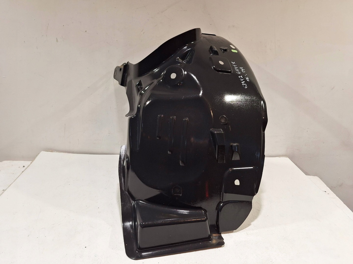 mudguard front right rear part 638426641R RENAULT ZOE II 19