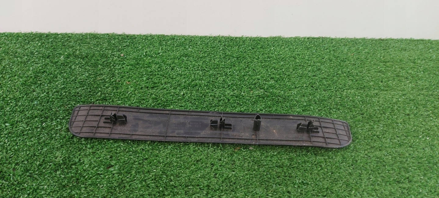 MAZDA CX7 right moulding threshold rear part cap ORG