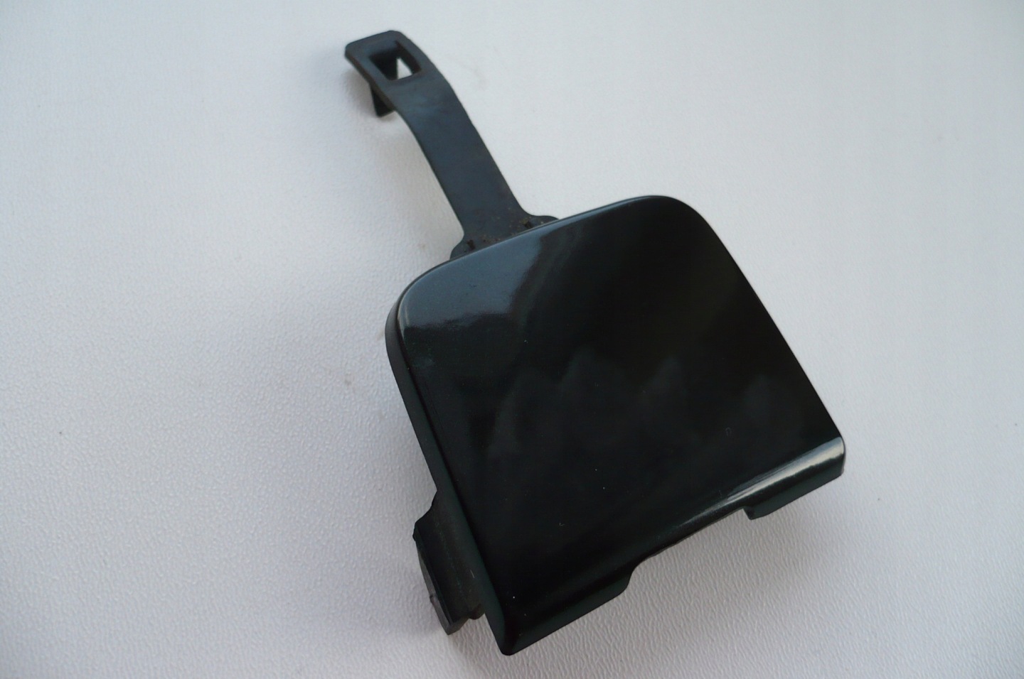 RENAULT FLUENCE 2009- Abschleppöse Stoßstange heck