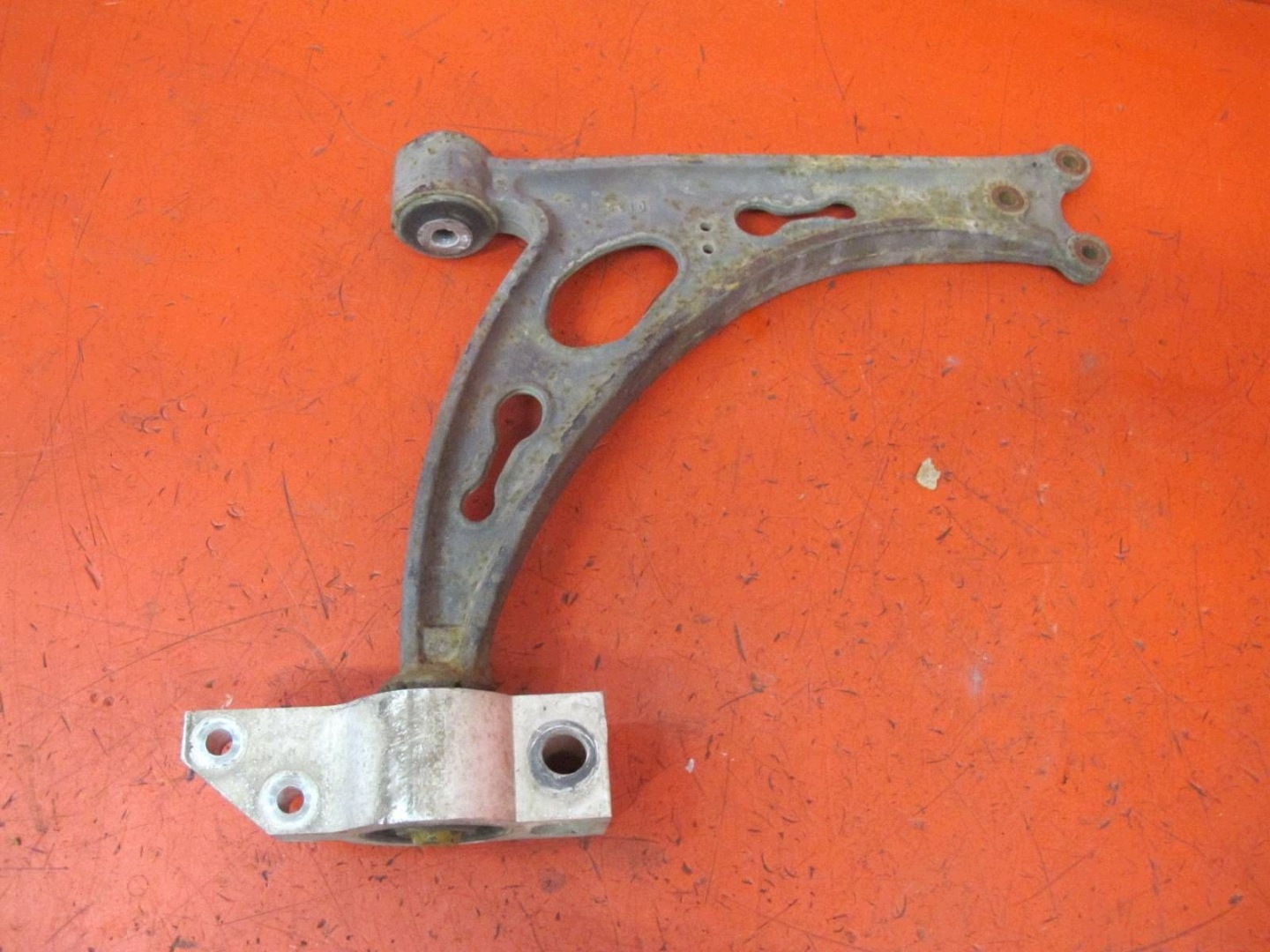 AUDI A3 8P 03- SEAT SKODA VW arm left front front 1K0407153G