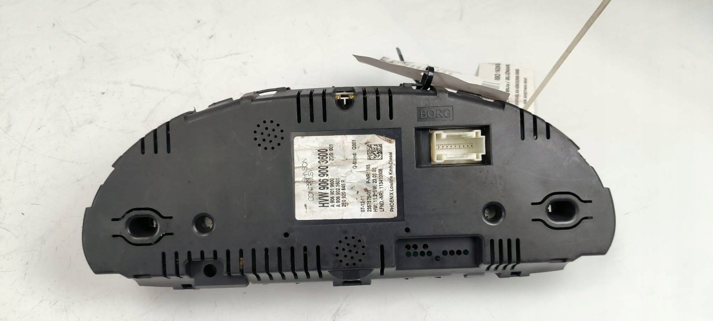 dials clock HVW9069003600 VOLKSWAGEN CRAFTER