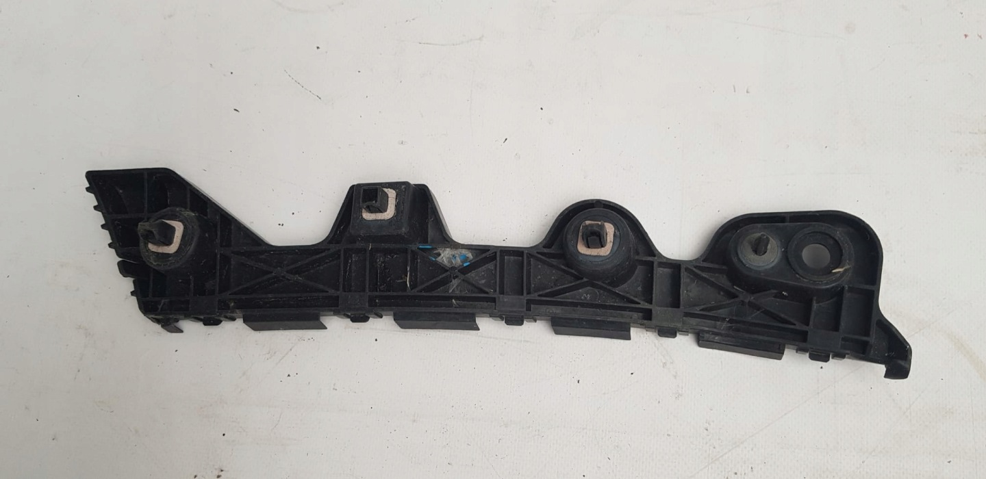 MAZDA CX5 e 1 12- Supporto staffa Paraurti posteriore Destra