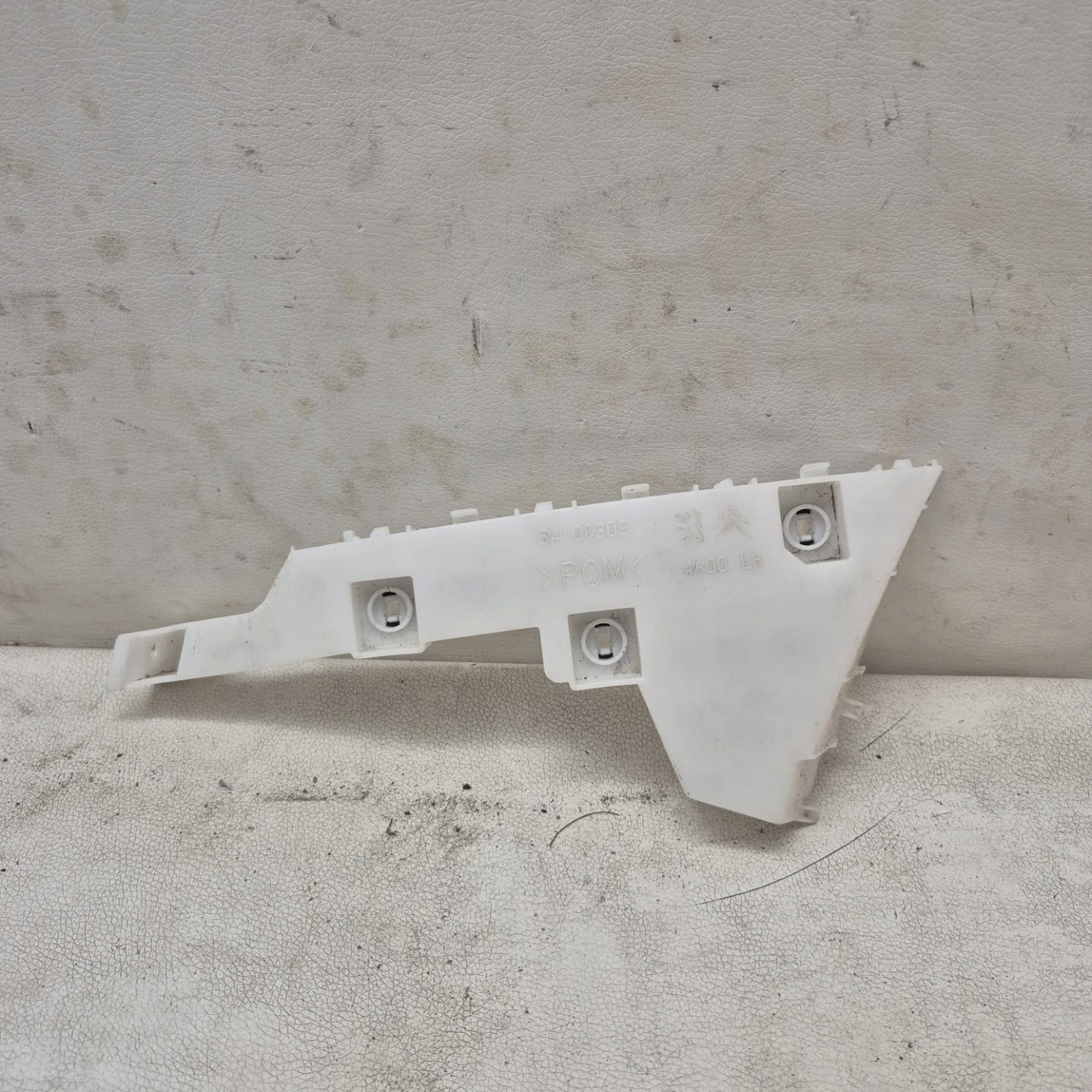 CITROEN C4 AIRCROSS 12-17 bracket holder support left rear part