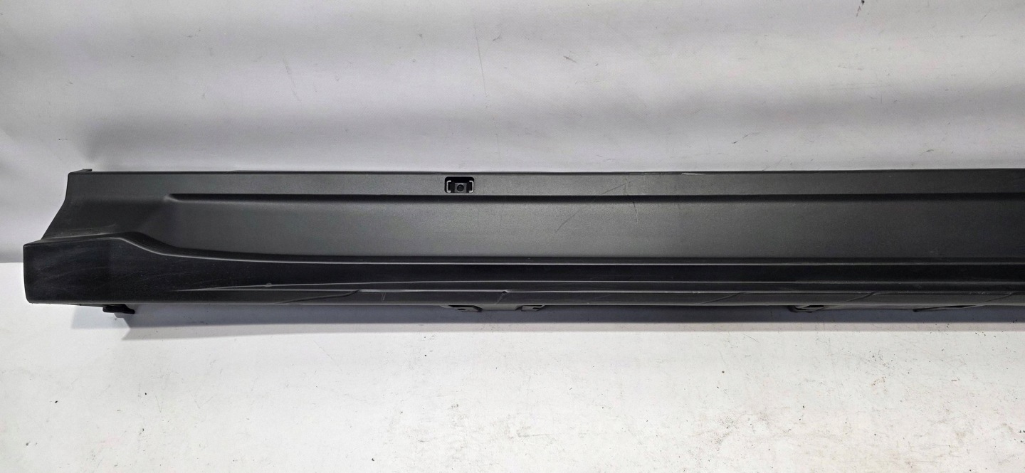 moulding threshold right side Lexus LBX 7585052110