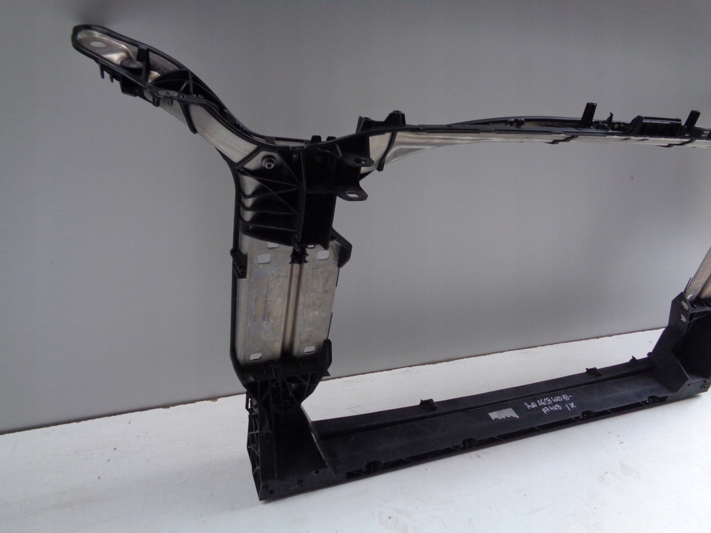 bar, wall front AUDI A6 C8 4K 4K0 A7 4K8 18