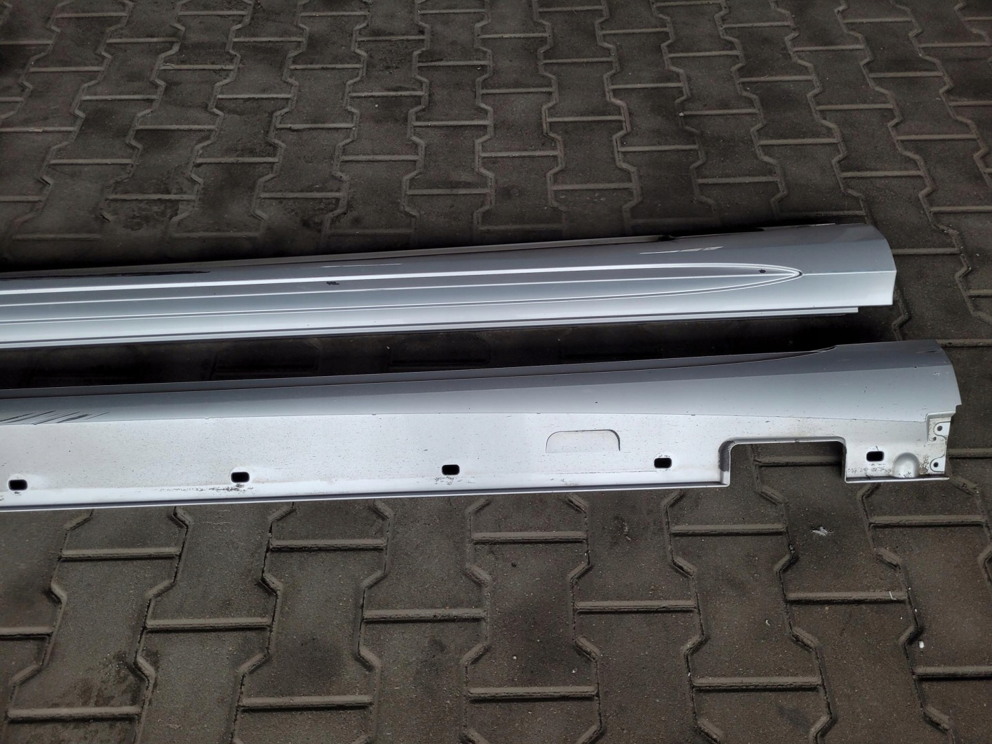 moulding threshold left threshold left MERCEDES E W212 LIFT AMG sedan